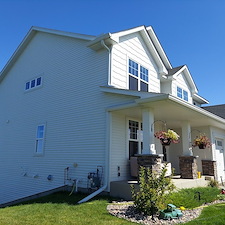 Residential Window Cleaning & House Washing in Lino Lakes, MN Image